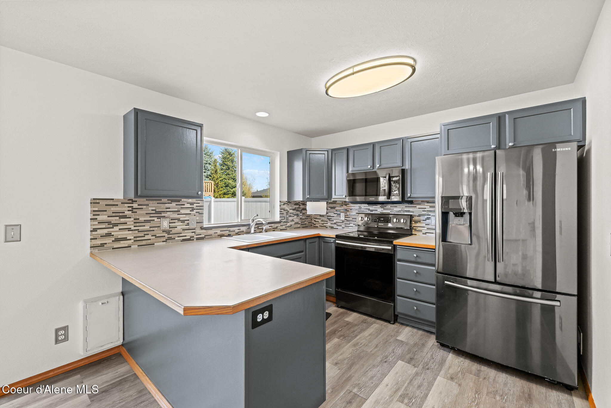 2549 West Timberlake Loop Coeur D'Alene, ID 83815 - Photo 6 of 24 Kitchen