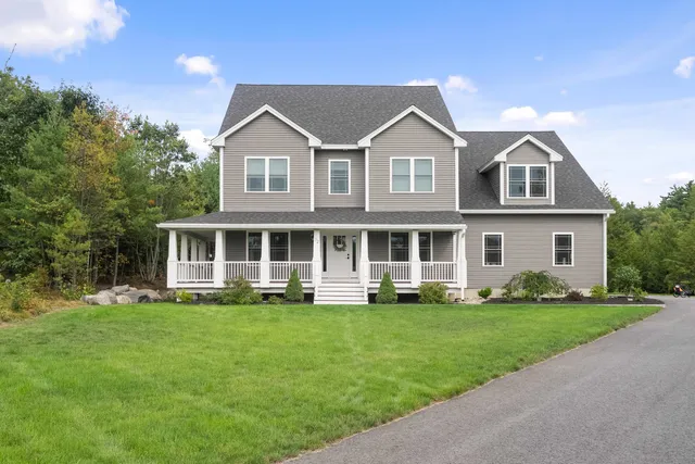 $1,195,000 | 12 Tanya Lane, Brentwood, NH 03833