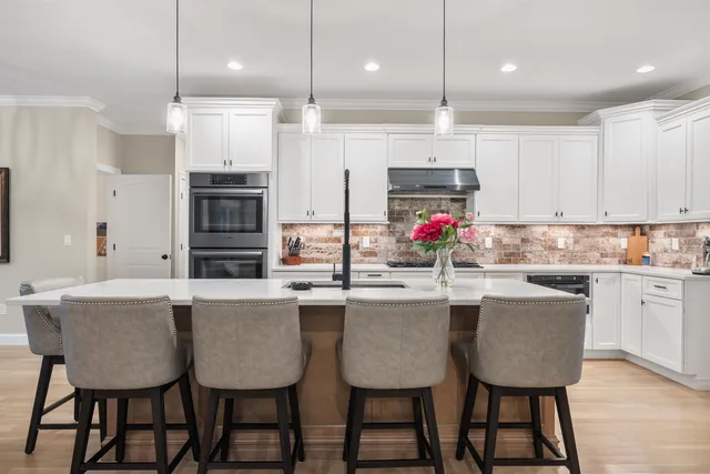 $1,195,000 | 12 Tanya Lane, Brentwood, NH 03833