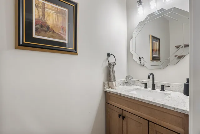 $1,195,000 | 12 Tanya Lane, Brentwood, NH 03833