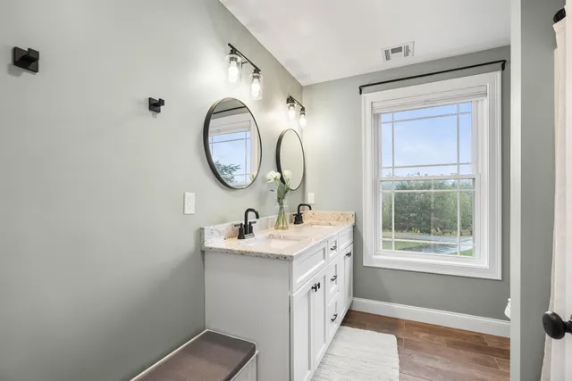 $1,195,000 | 12 Tanya Lane, Brentwood, NH 03833