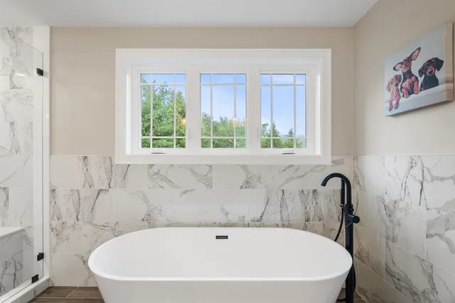 $1,195,000 | 12 Tanya Lane, Brentwood, NH 03833