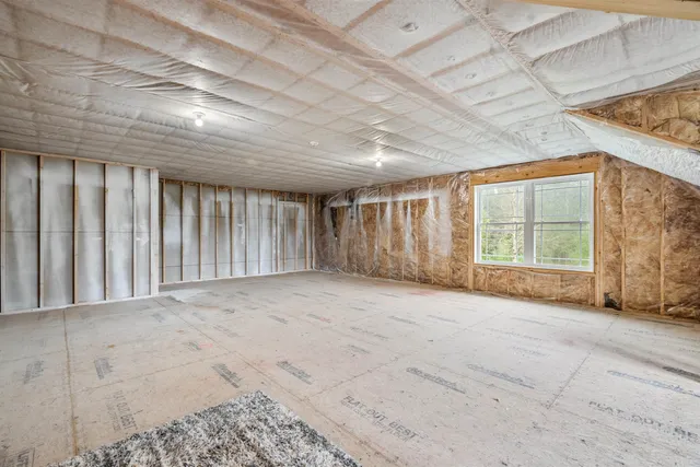 $1,195,000 | 12 Tanya Lane, Brentwood, NH 03833