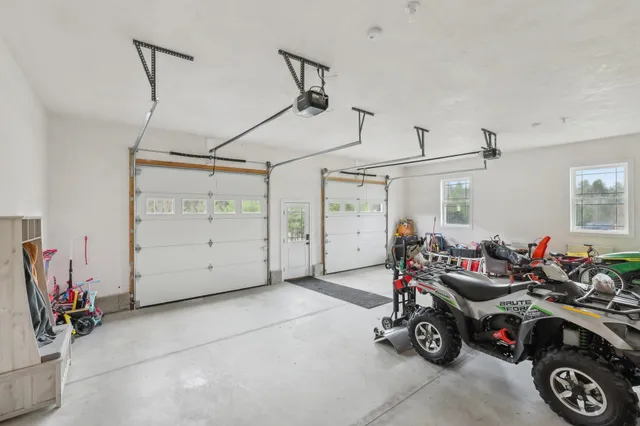 $1,195,000 | 12 Tanya Lane, Brentwood, NH 03833