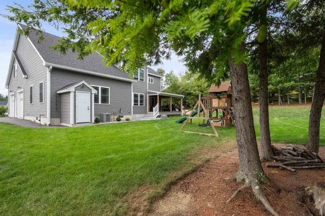 $1,195,000 | 12 Tanya Lane, Brentwood, NH 03833