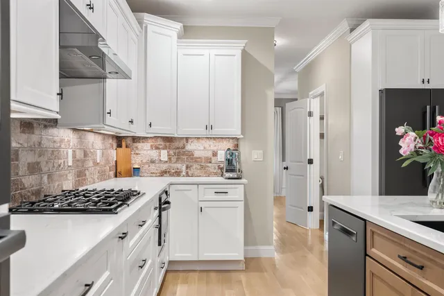 $1,195,000 | 12 Tanya Lane, Brentwood, NH 03833