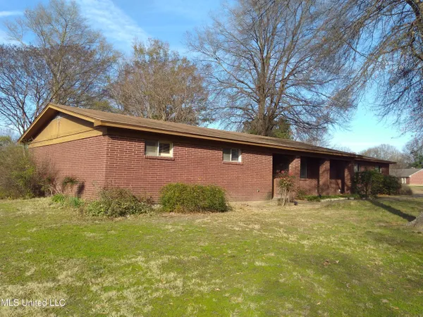 $169,500 | 311 South Mcarthur Circle, Indianola, MS 38751