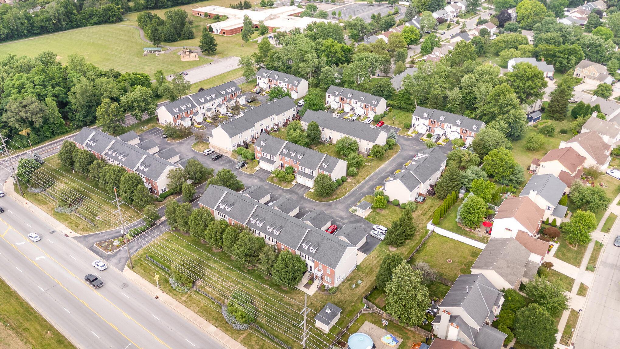 8382 Sawmill Road Powell, OH 43065 - Photo 30 of 37 Aerial View
