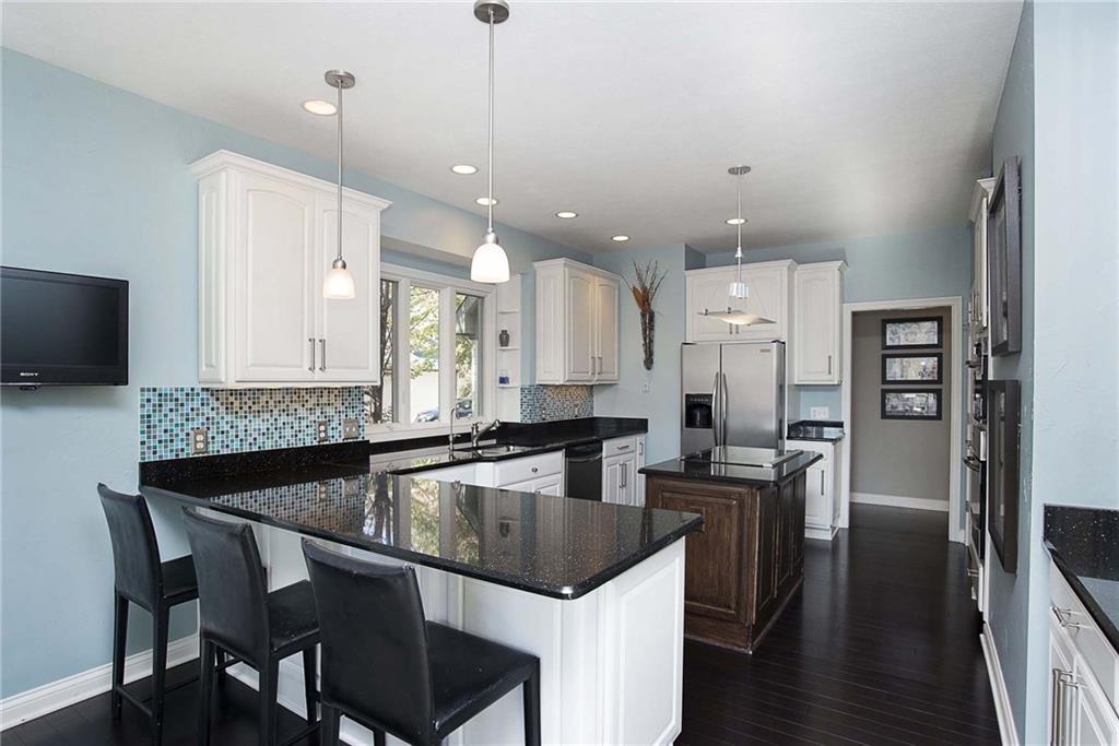 12263 Bridgewater Road Indianapolis, IN 46256 - Photo 12 of 38 Gallery Image 12