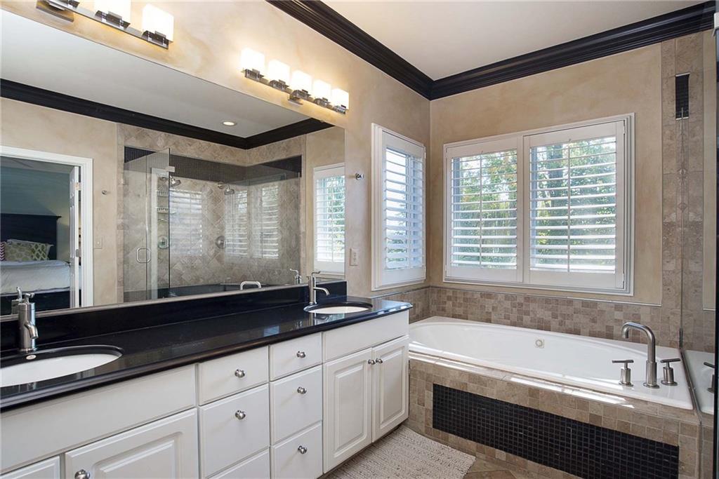 12263 Bridgewater Road Indianapolis, IN 46256 - Photo 18 of 38 Gallery Image 18