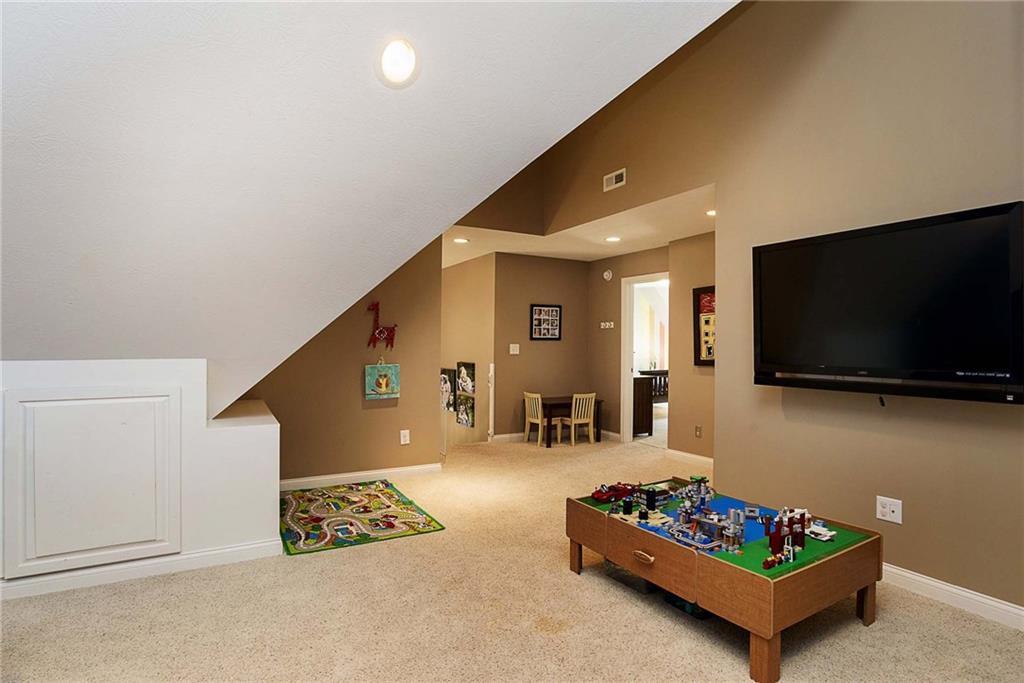 12263 Bridgewater Road Indianapolis, IN 46256 - Photo 20 of 38 Gallery Image 20
