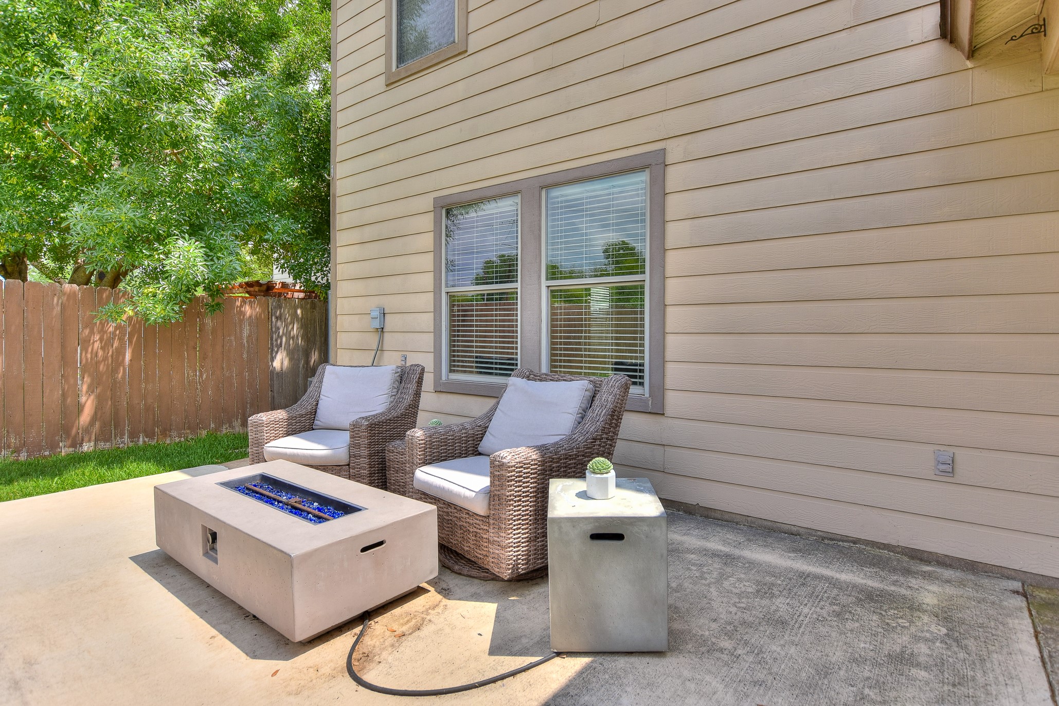 74 Jan Lane Georgetown, TX 78626 - Photo 8 of 31 a white bench sitting in front of a house