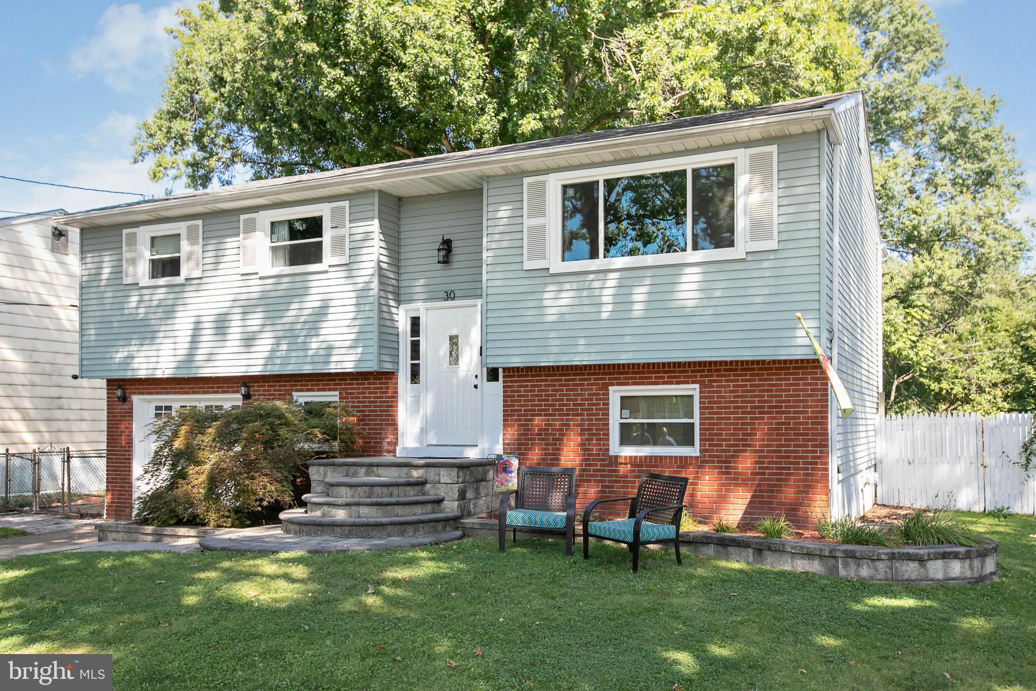 30 Clark Drive Barrington, NJ 08007 - Photo 2 of 34