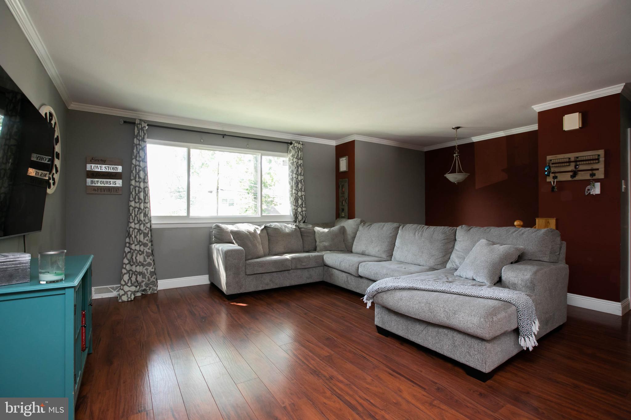 30 Clark Drive Barrington, NJ 08007 - Photo 5 of 34