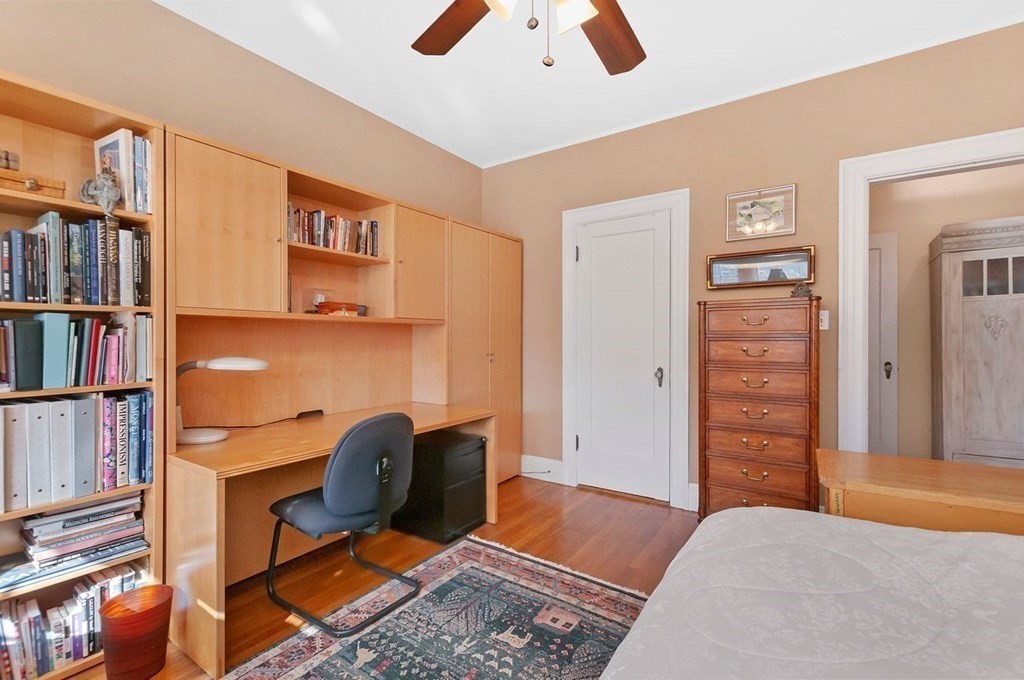 135 Beaconsfield Road, Unit 3 Brookline, MA 02445 - Photo 17 of 21 Gallery Image 17