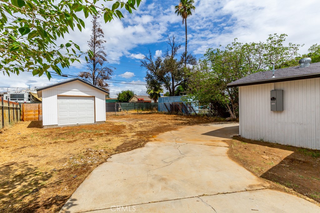 1935 Spring Garden Street Riverside, CA 92507 - Photo 30 of 38