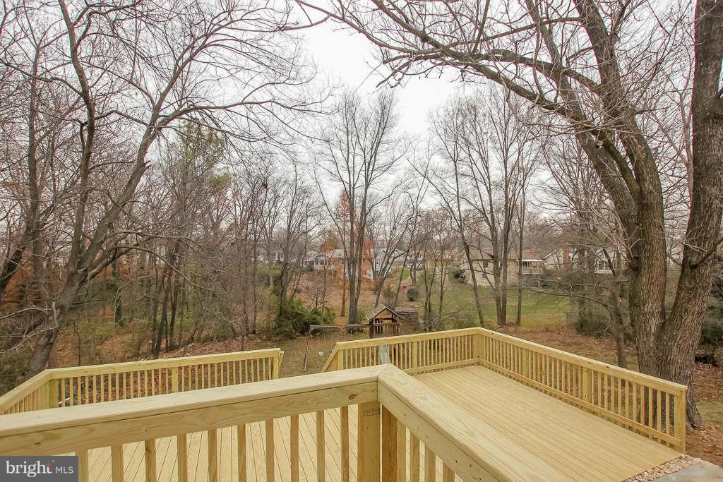 6101 Pinto Place Springfield, VA 22150 - Photo 21 of 30 Exterior (Rear)