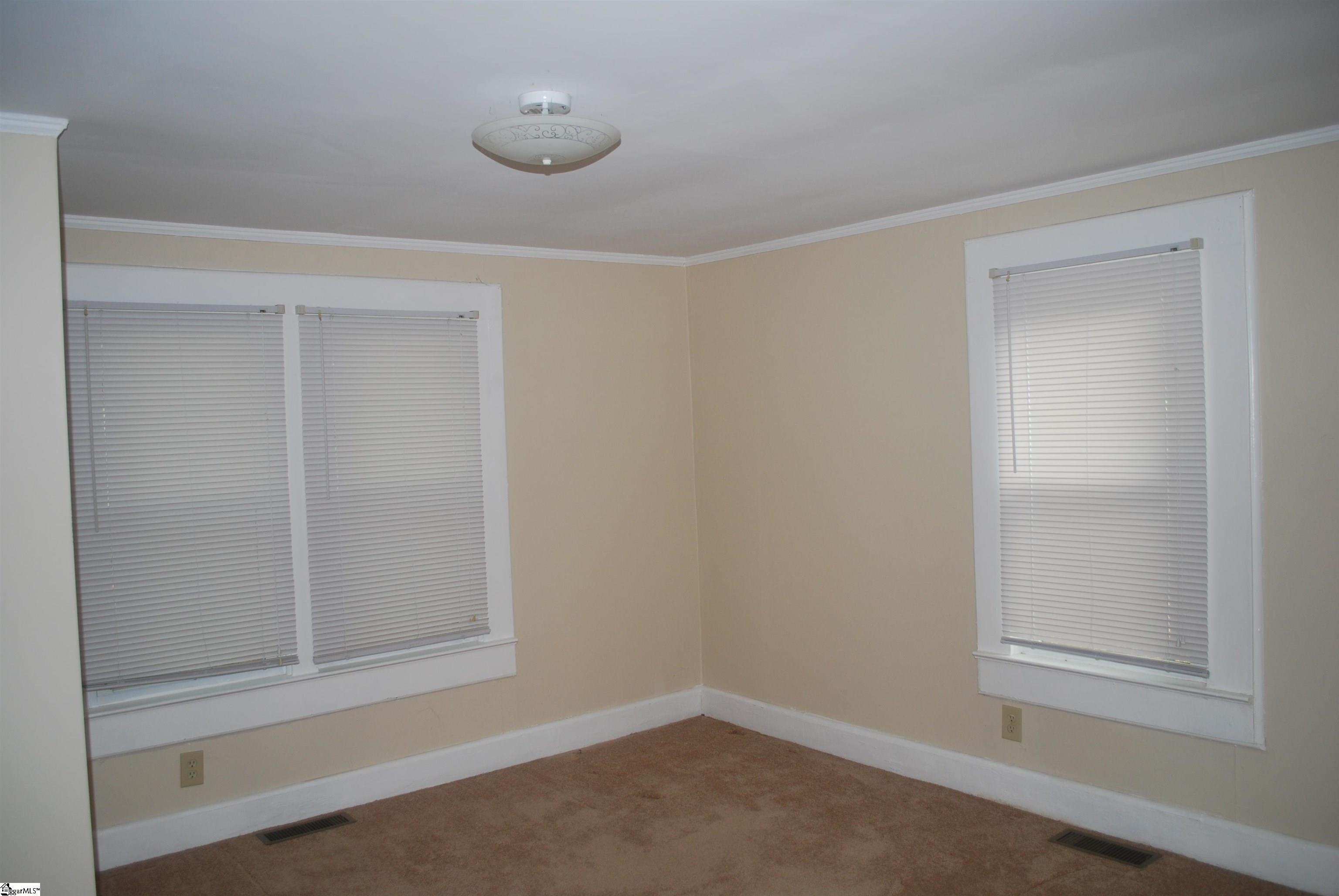 104 Rasor Drive Greenville, SC 29617 - Photo 4 of 13 Gallery Image 4