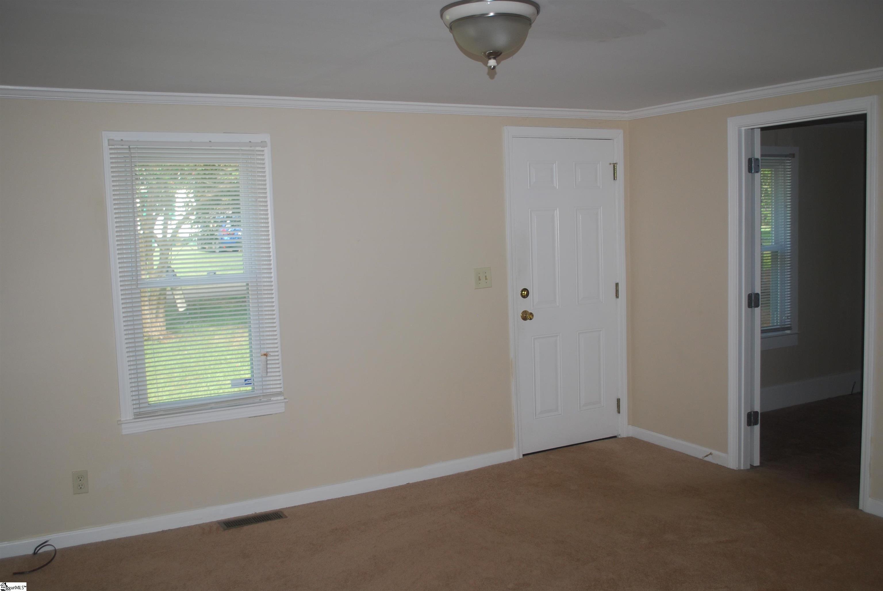 104 Rasor Drive Greenville, SC 29617 - Photo 6 of 13 Gallery Image 6