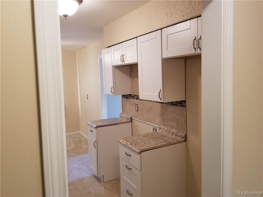 23171 Tuck Road Farmington Hills, MI 48336 - Photo 27 of 31
