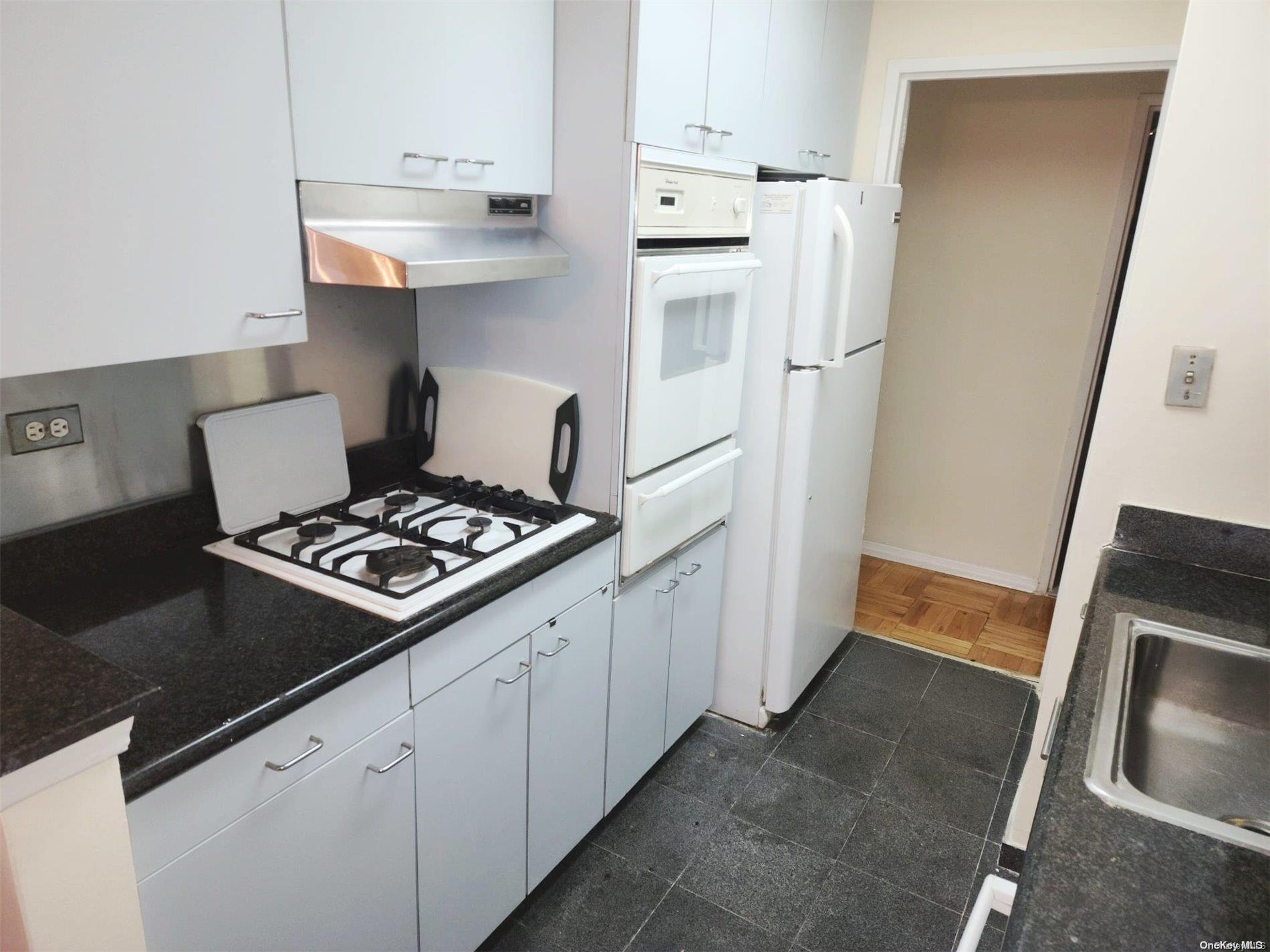 102-30 66th Road, Unit 9F Queens, NY 11375 - Photo 19 of 28 Gallery Image 19