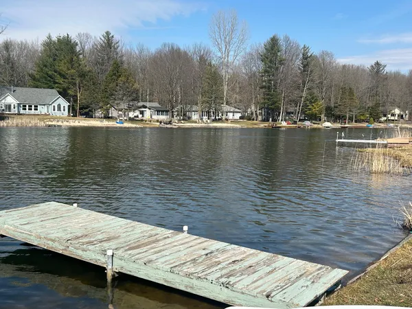 $412,500 | 9158 Elmwood Court, Unit 185, Canadian Lakes, MI 49346