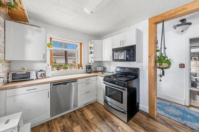 $420,000 | 9158 Elmwood Court, Unit 185, Canadian Lakes, MI 49346