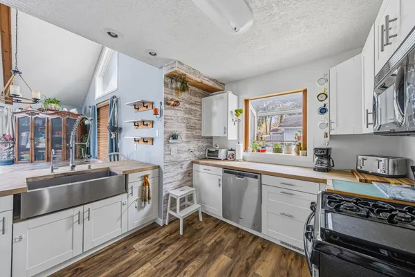 $420,000 | 9158 Elmwood Court, Unit 185, Canadian Lakes, MI 49346