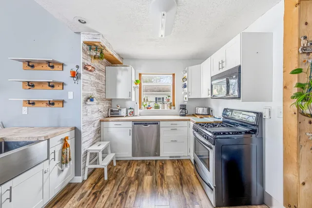 $420,000 | 9158 Elmwood Court, Unit 185, Canadian Lakes, MI 49346