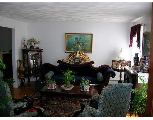 960 Boston Road Haverhill, MA 01835 - Photo 4 of 6 Gallery Image 4