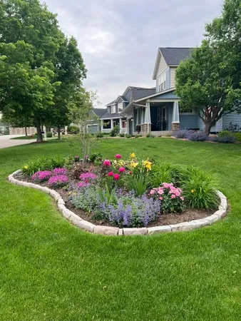 $689,700 | 2454 Sand Stone Place, Woodbury, MN 55129