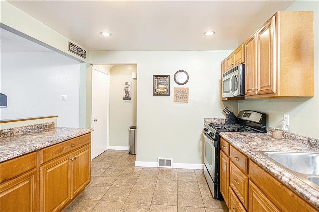 9457 Peebles Road Allison Park, PA 15101 - Photo 9 of 22 Gallery Image 9