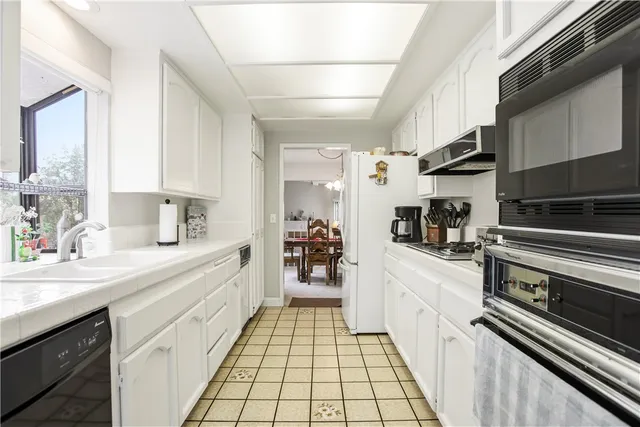 $590,000 | 1469 West Lambert Road, La Habra, CA 90631