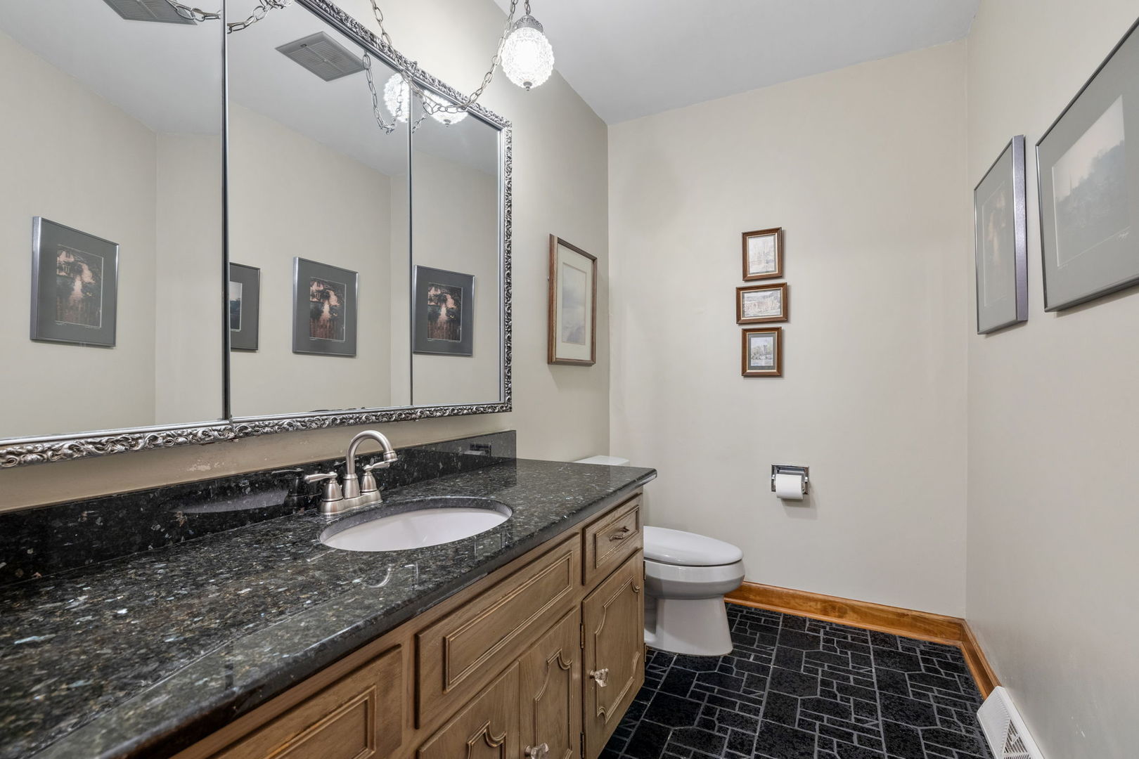 2S501 Seneca Drive Wheaton, IL 60189 - Photo 12 of 28