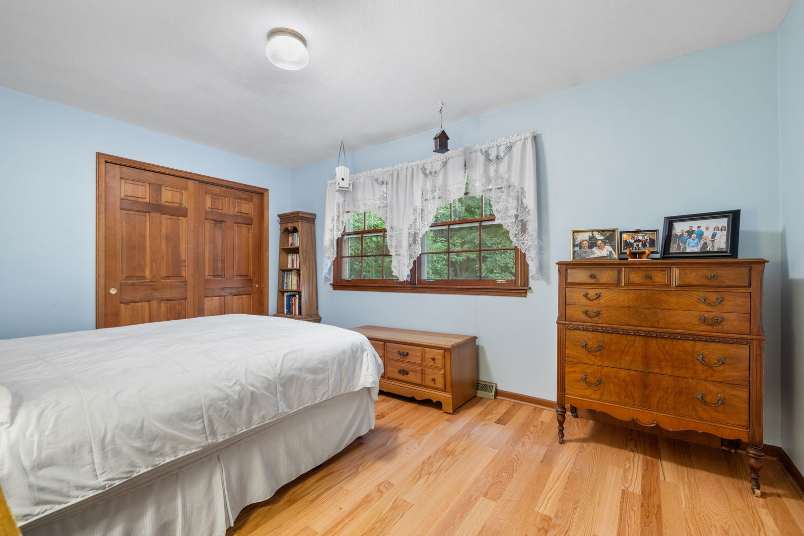 2S501 Seneca Drive Wheaton, IL 60189 - Photo 19 of 28