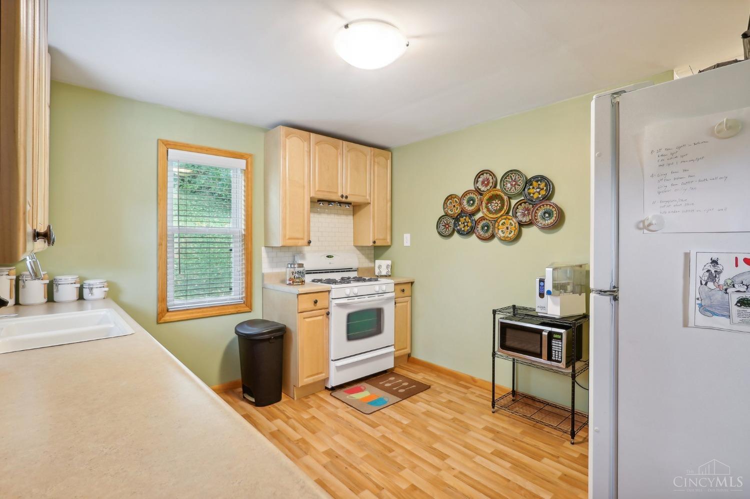 1524 Hunt Road Reading, OH 45215 - Photo 16 of 35 Gallery Image 16