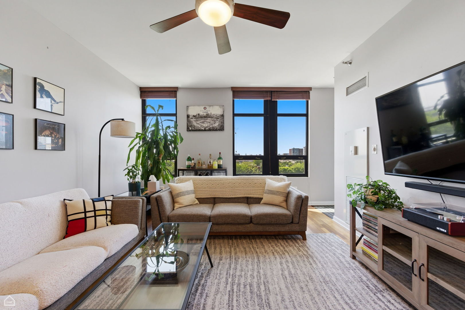 1255 South State Street, Unit 708 Chicago, IL 60605 - Photo 3 of 15