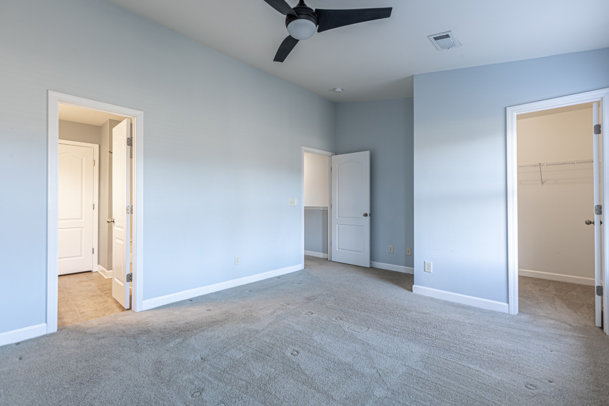 735 Tulip Grove Road, Unit 309 Hermitage, TN 37076 - Photo 11 of 18 a view of an empty room and a window