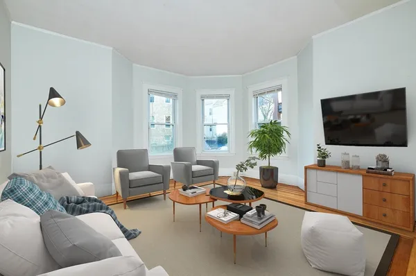 $4,500 | 5 Albion Street, Unit 1, Somerville, MA 02143