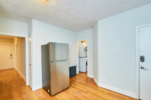 $4,500 | 5 Albion Street, Unit 1, Somerville, MA 02143