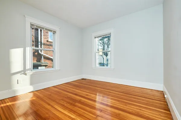 $4,500 | 5 Albion Street, Unit 1, Somerville, MA 02143