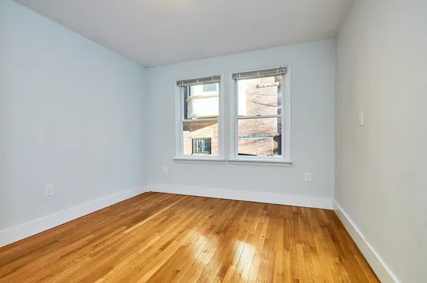 $4,500 | 5 Albion Street, Unit 1, Somerville, MA 02143