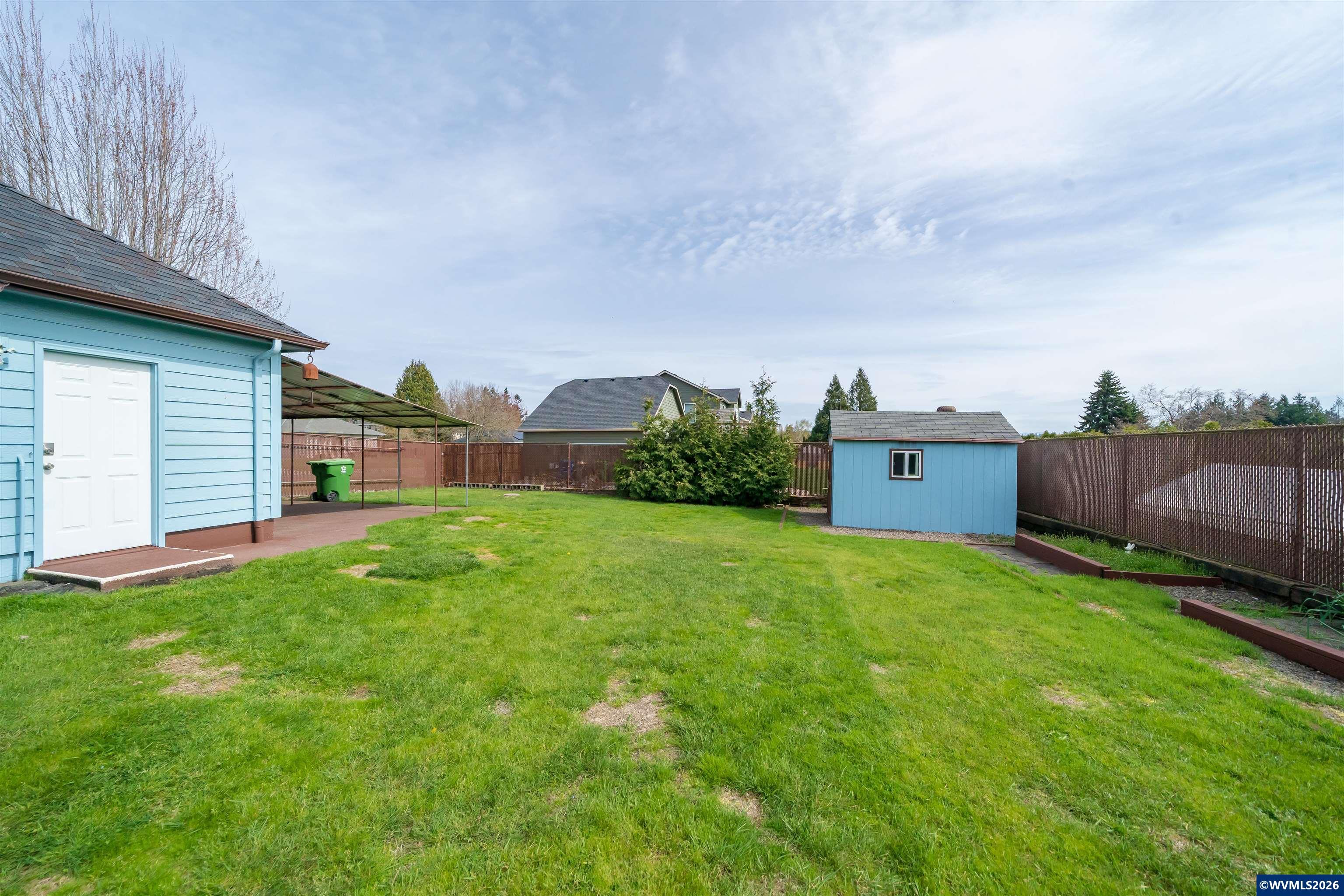 312 Southwest Cascade Meadow Drive Sublimity, OR 97385 - Photo 41 of 42 a view of a backyard
