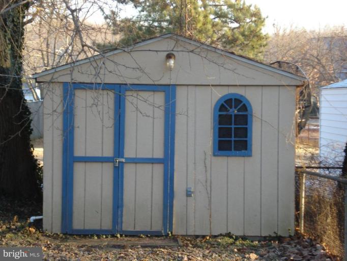 1720 Grandview Road Pasadena, MD 21122 - Photo 2 of 4 Shed