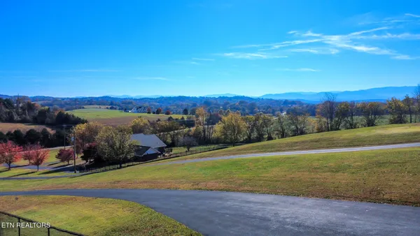 $930,000 | 791 Highway 113, White Pine, TN 37890