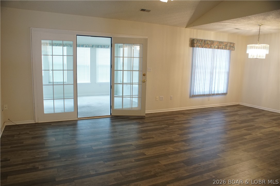 822 Maple Tree Circle Osage Beach, MO 65065 - Photo 9 of 34