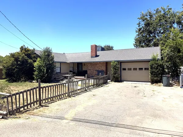 $299,900 | 13107 Locke Road, Lockeford, CA 95237