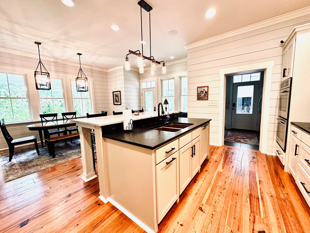 403 Gary Road Hodges, SC 29653 - Photo 25 of 91