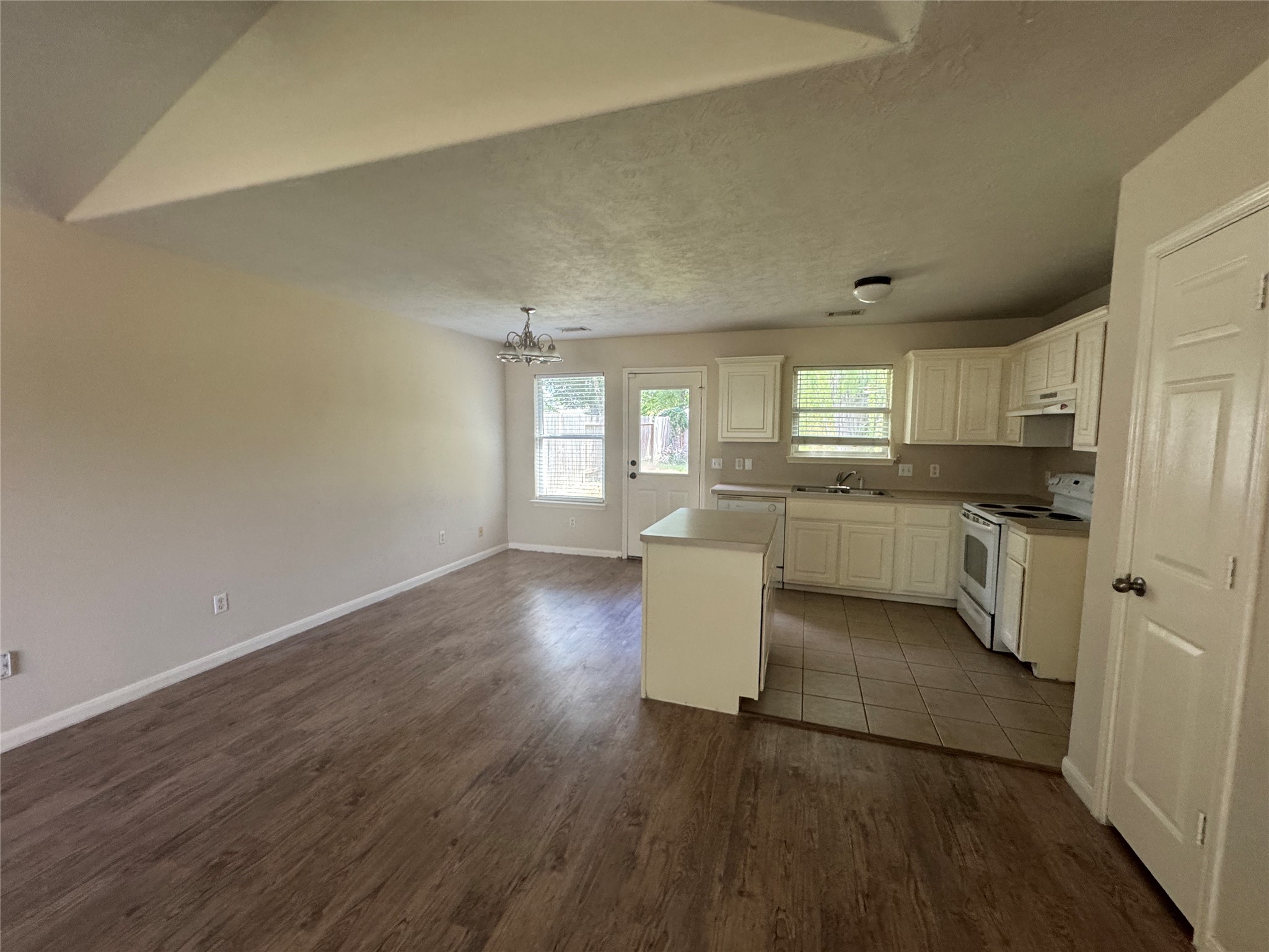 4818 Comal River Loop Spring, TX 77386 - Photo 12 of 42
