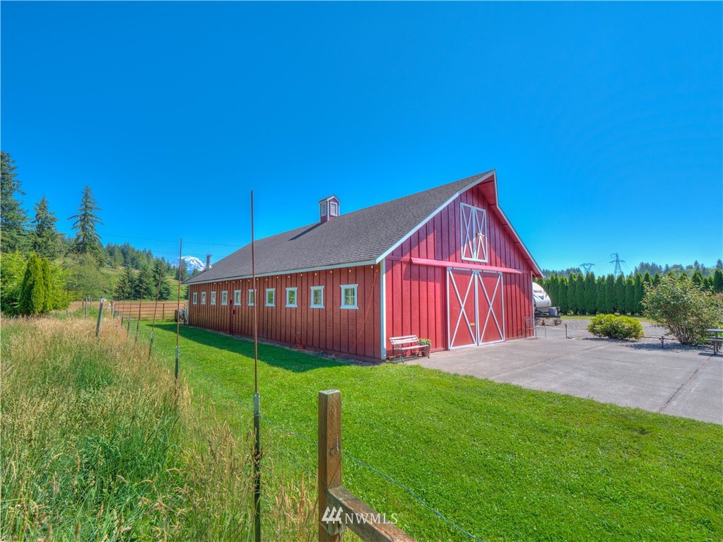 15305 Carbonado-S Prairie Road Buckley, WA 98321 - Photo 4 of 31 Gallery Image 4